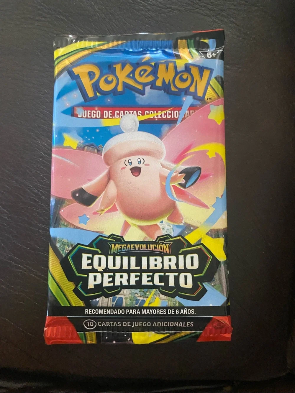 Pokemon Equilibrio Perfecto Booster Pack - Blue, Pink, Yellow, Black
